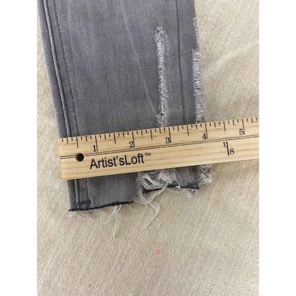 Queen Hearts Women denim Jeans Black Gray wash distressed Size Small - Picture 9 of 11